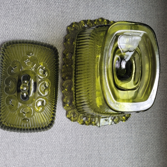 Vintage Indiana glass pedestal candy dish - Picture 4 of 5